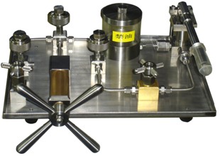 水介質高壓壓力源